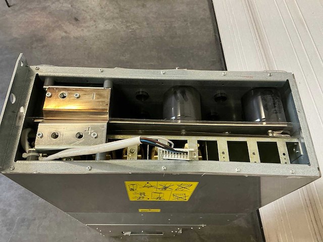 Abb acs800 frequentieregelaar met line converter - afbeelding 10 van  10