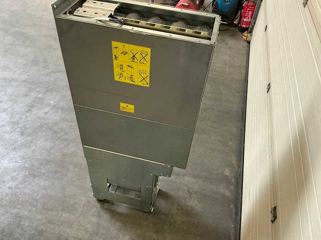 Abb acs800 frequentieregelaar met line converter - afbeelding 6 van  9