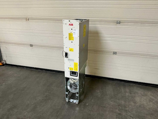 Abb acs800 frequentieregelaar - afbeelding 1 van  10