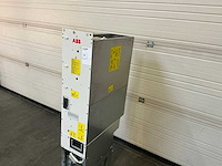 Abb acs800 frequentieregelaar - afbeelding 8 van  14