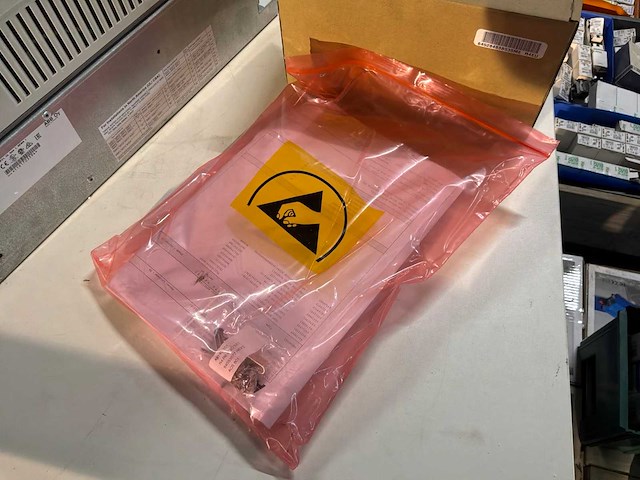 Abb acs800 frequentieregelaar - afbeelding 8 van  10