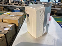 Abb acs800 frequentieregelaar - afbeelding 1 van  10