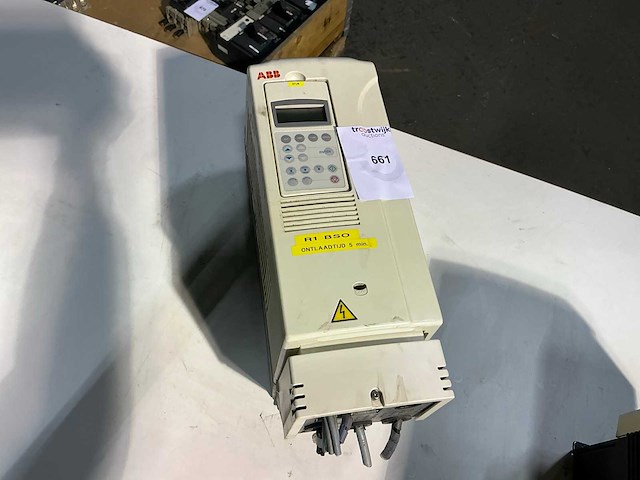 Abb acs800 frequentieregelaar - afbeelding 2 van  5