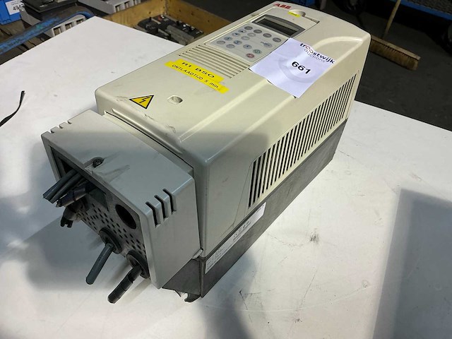 Abb acs800 frequentieregelaar - afbeelding 4 van  5