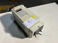 Abb acs800 frequentieregelaar - afbeelding 1 van  4