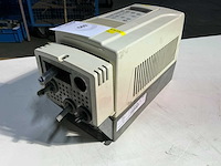 Abb acs800 frequentieregelaar - afbeelding 3 van  4