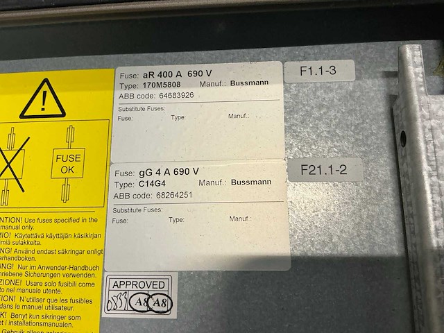 Abb acs880-07-0246a-3+e200 frequentieregelaar met schakelkast - afbeelding 5 van  13