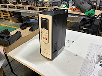 Abb acs880 frequentieregelaar - afbeelding 1 van  6