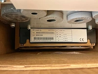 Abb ade60100093s00e0200901 frequentieregelaar - afbeelding 3 van  5
