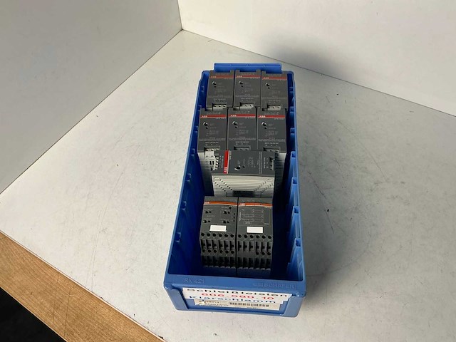 Abb cp-e 12/2.5 industriële din-rail voedingen (7x) - afbeelding 1 van  8