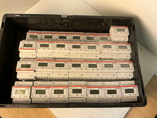 Abb ev3 012-100 driefasige kwh-meter (50x) - afbeelding 1 van  6