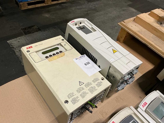 Abb frequentieregelaar (2x) - afbeelding 2 van  3