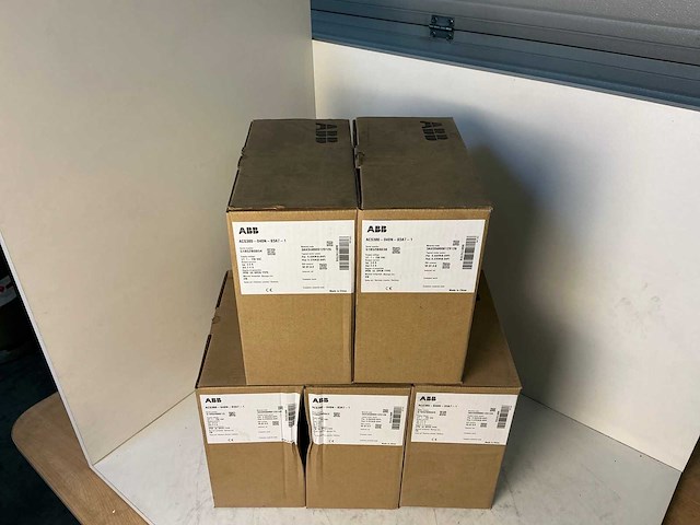 Abb frequentieregelaar (5x) - afbeelding 1 van  7