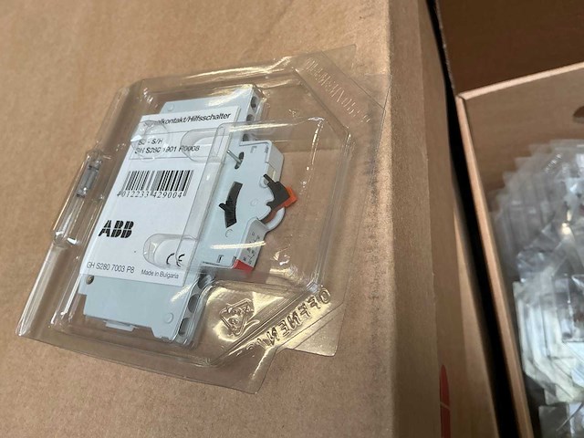 Abb hulpschakelaar (420x) - afbeelding 4 van  4