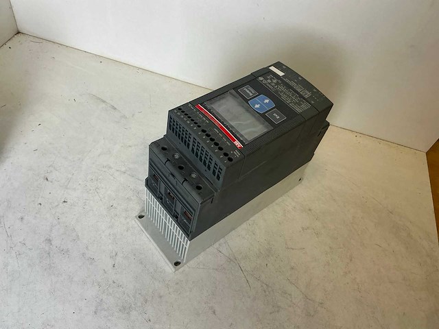 Abb pse25-600-70 softstarter - afbeelding 2 van  4