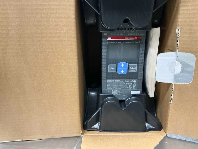 Abb pse26-600-70 1sfa897102r700 softstarter - afbeelding 1 van  4