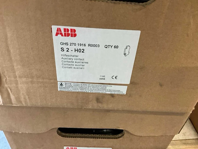 Abb s2-h02 hulpcontacten (180x) - afbeelding 6 van  7