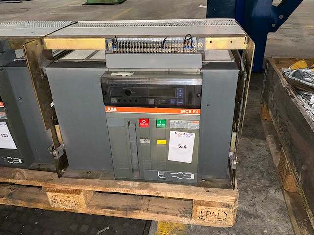 Abb sace e4h 40 stroomonderbreker - afbeelding 1 van  3