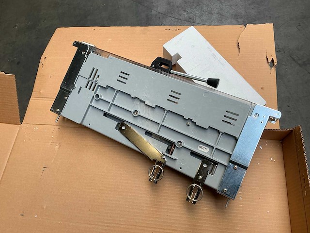Abb slm zekeringlastscheider - afbeelding 3 van  4
