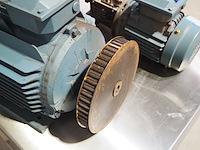 Abb - afbeelding 4 van  5