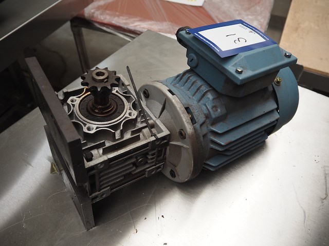 Abb - afbeelding 3 van  5