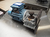 Abb - afbeelding 4 van  5