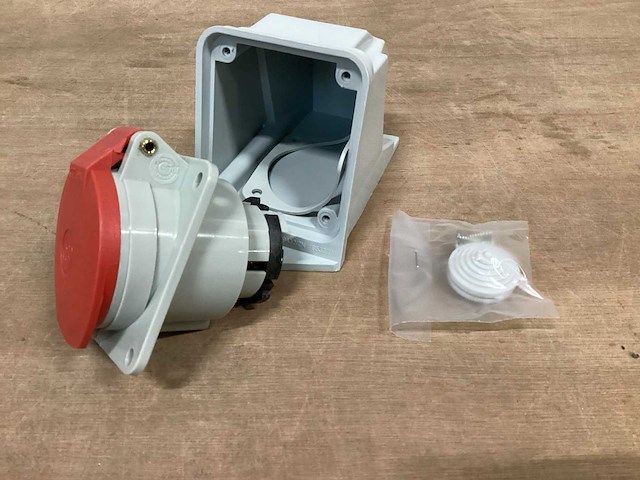 Abl wandcontactdoos 380v (10x) - afbeelding 1 van  2