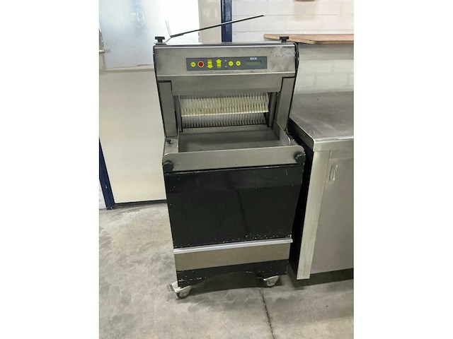 Abo - broodsnijmachine - afbeelding 2 van  4