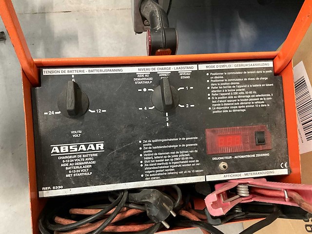 Absaar 30 amp batterij oplader - afbeelding 2 van  2