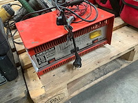 Absaar acculader - afbeelding 1 van  3