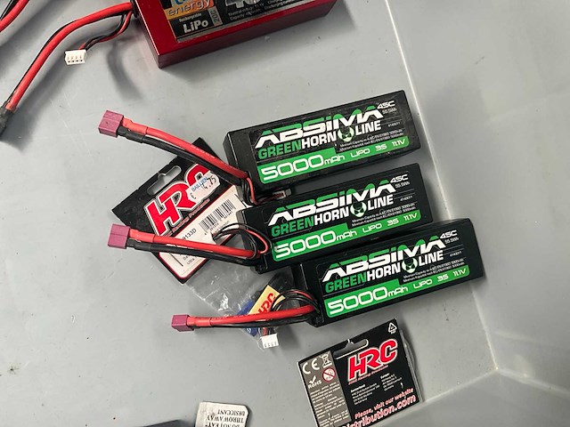 Absima apc-i multifunctionele snellader met batterijen - afbeelding 2 van  3