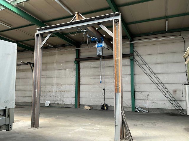Abus 4t bovenloophalkraan - afbeelding 1 van  8