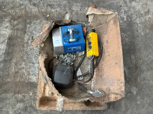 Abus gm 2 500.4-2 elektrische kettingtakel - afbeelding 1 van  6