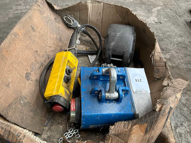 Abus gm 2 500.4-2 elektrische kettingtakel - afbeelding 4 van  6