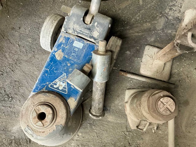 Ac b25-20 garagekrik - afbeelding 4 van  7