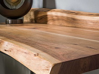 Acacia bureau met levende rand - natuurlijk en robuust ontwerp - afbeelding 2 van  4