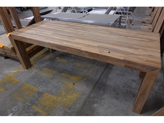 Acacia tafel - afbeelding 1 van  4