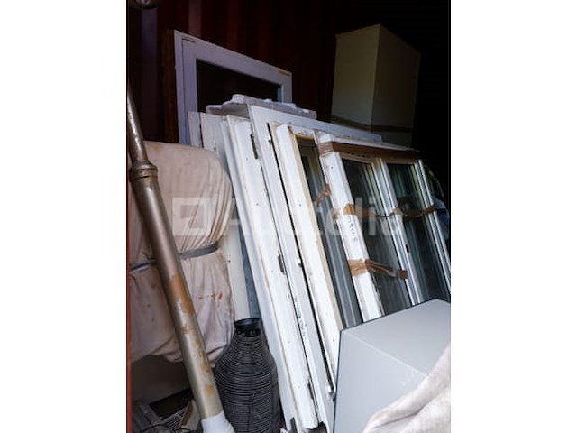 Accessoire-inhoud in een container - afbeelding 1 van  8