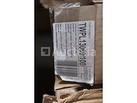 Accessoires en stopcontacten voor dakschoorstenen - afbeelding 14 van  15