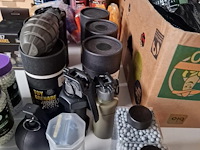 Accessoires voor camouflage e.a. - afbeelding 4 van  16