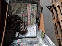 Accessoires voor camouflage e.a. - afbeelding 12 van  16