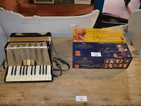 Accordeon hohner student vm, 40 stuks cd collectie beethoven, 40 stuks cd collectie vivaldi