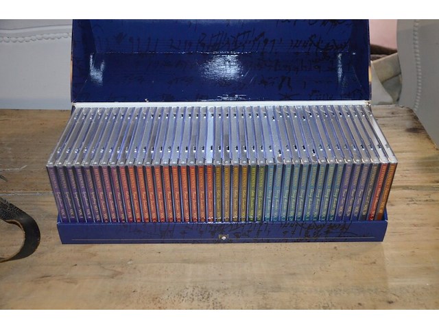 Accordeon hohner student vm, 40 stuks cd collectie beethoven, 40 stuks cd collectie vivaldi - afbeelding 4 van  8