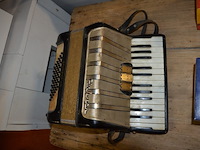 Accordeon hohner student vm, 40 stuks cd collectie beethoven, 40 stuks cd collectie vivaldi - afbeelding 7 van  8
