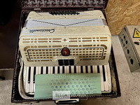 Accordeon - afbeelding 1 van  8