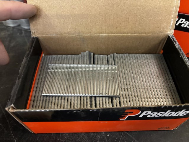 Accu afwerknagelapparaat paslode - afbeelding 6 van  11