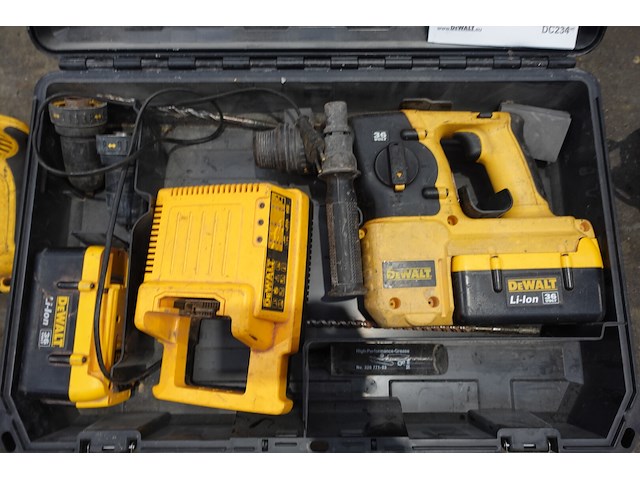 Accu assortiment dewalt - afbeelding 4 van  5