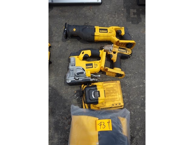 Accu assortiment dewalt - afbeelding 1 van  6