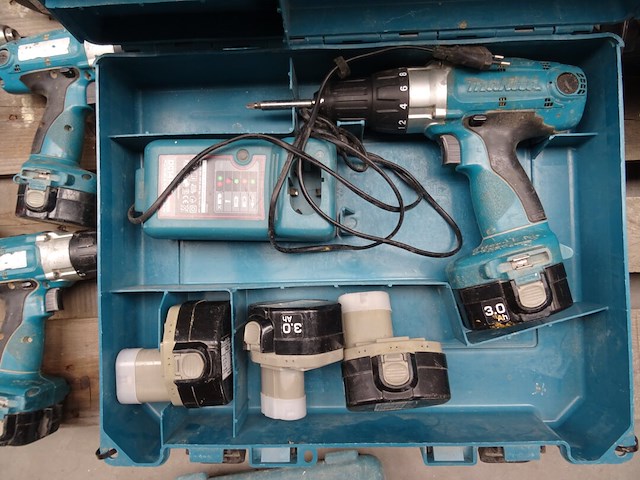 Accu assortiment makita - afbeelding 8 van  8