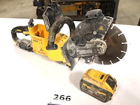 Accu betonzaagmachine dewalt dcs690 - afbeelding 2 van  6